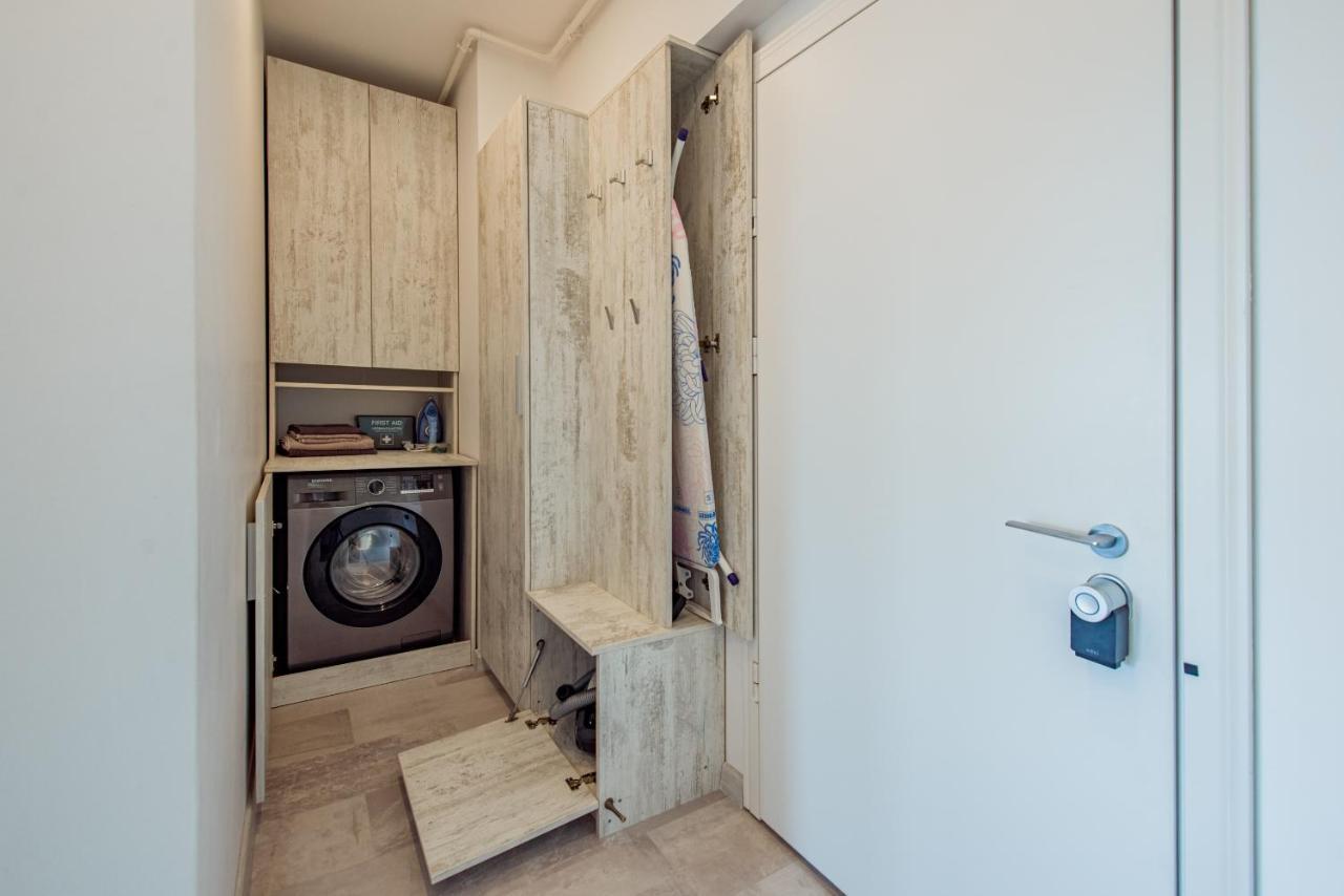 Cozy Penthousestudio Cityview W12 Бухарест Экстерьер фото